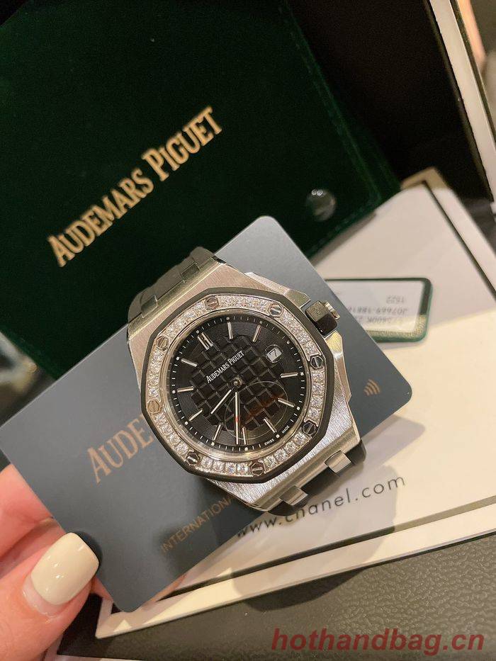 Audemars Piguet Watch APW00005